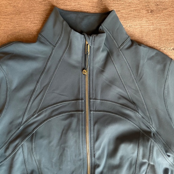 LULULEMON DEFINE CROPPED JACKET NULU DARK FOREST GOLD ZIPPER SZ 12 NEW - Picture 6 of 9